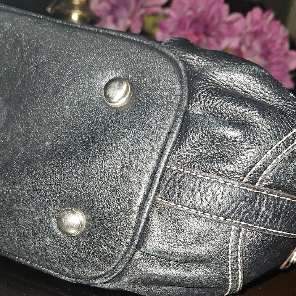 b. makowsky Black Leather Shoulder Bag, Heavy Silver Hardware&White Stitching - Picture 4 of 16